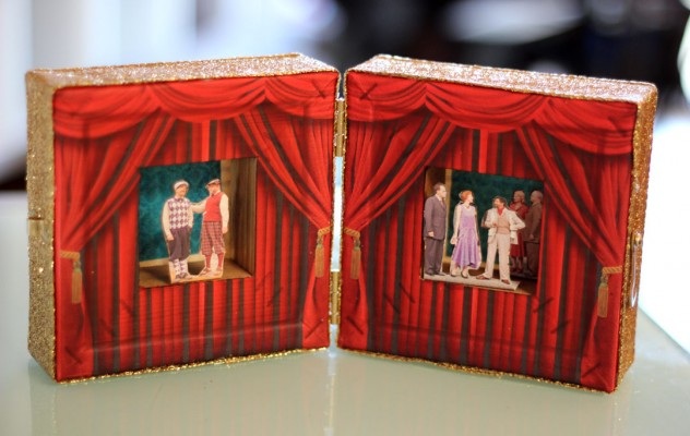 hinged canvas box