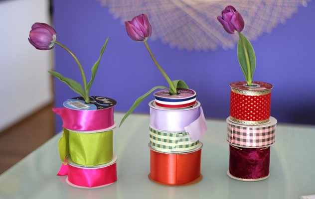 ribbon_spool_vase_featured